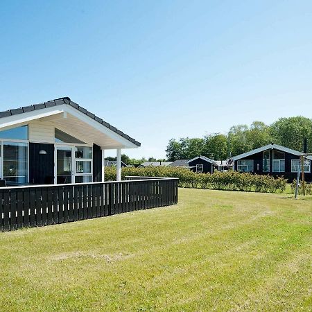 Three-Bedroom Holiday Home In Juelsminde 18 Sonderby  Luaran gambar