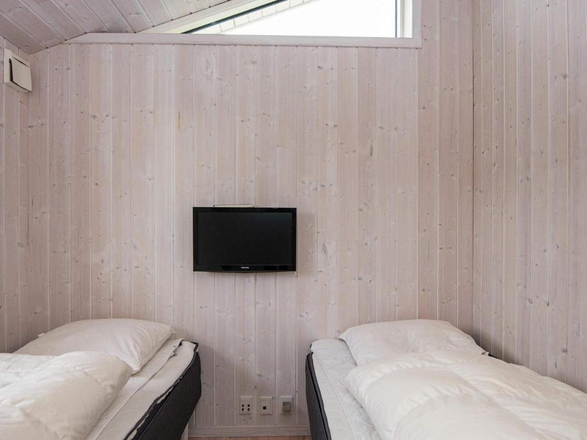 Three-Bedroom Holiday Home In Juelsminde 18 Sonderby  Luaran gambar