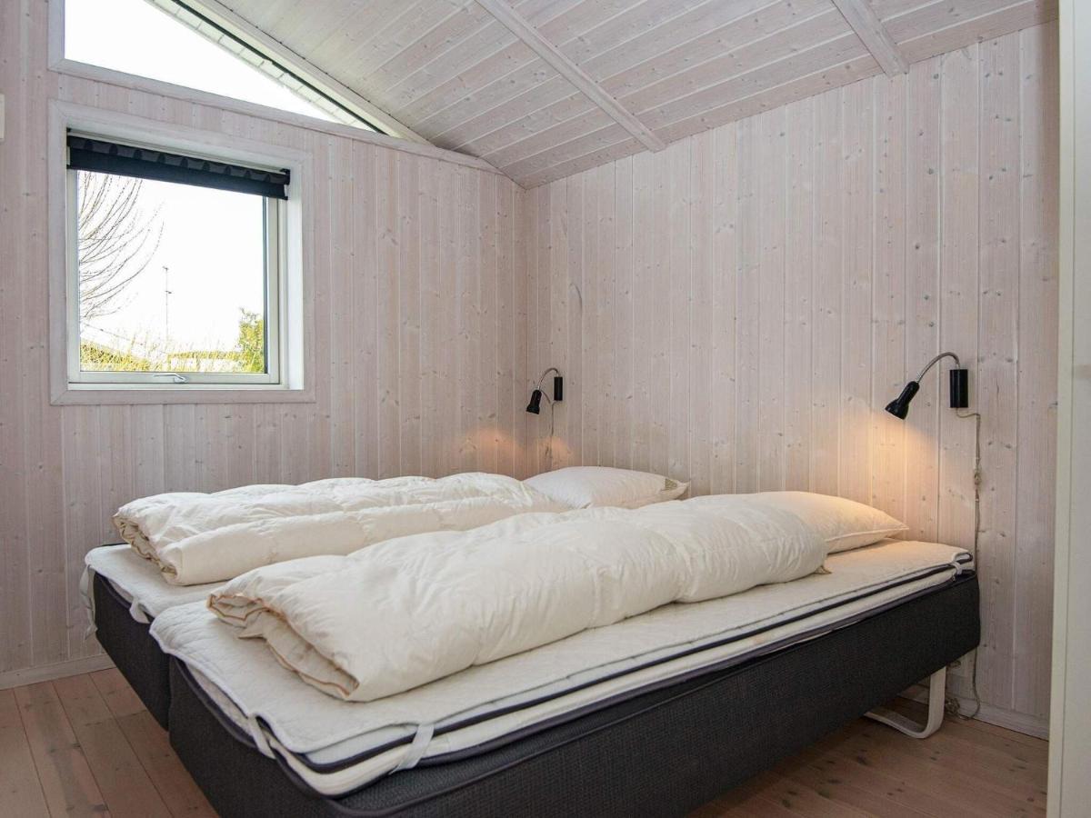 Three-Bedroom Holiday Home In Juelsminde 18 Sonderby  Luaran gambar